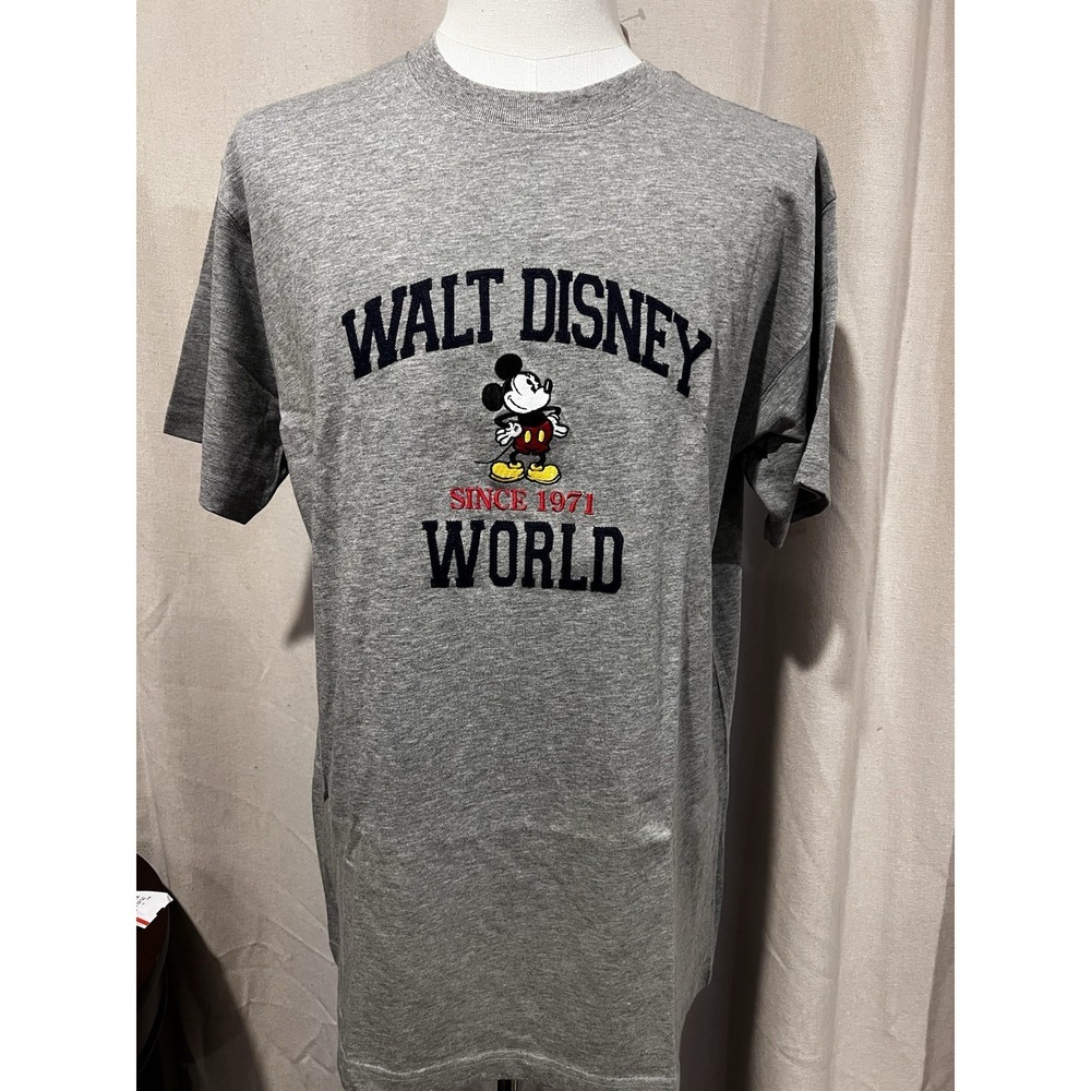Walt Disney World Men's Embroidered T Shirt Medium‎ Gray Nwt